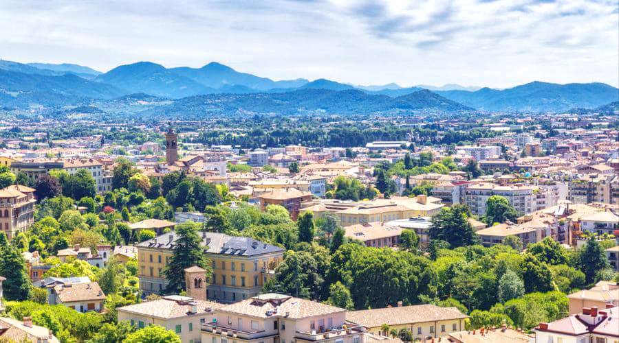 Bergamo İçin En Popüler Araç Seçenekleri